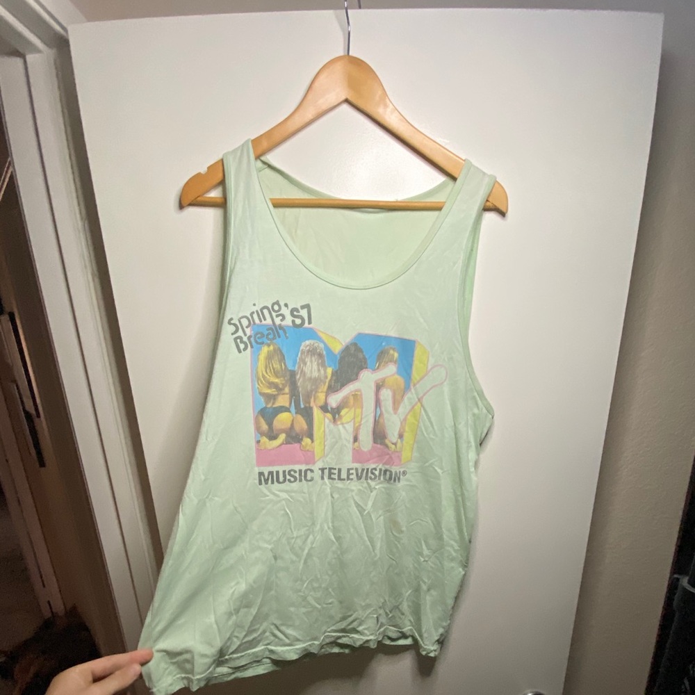 RETRO // Tank Top / MTVNEWS XL